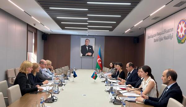 Azərbaycan və Estoniya arasında konsulluq məsləhətləşmələri keçirilib