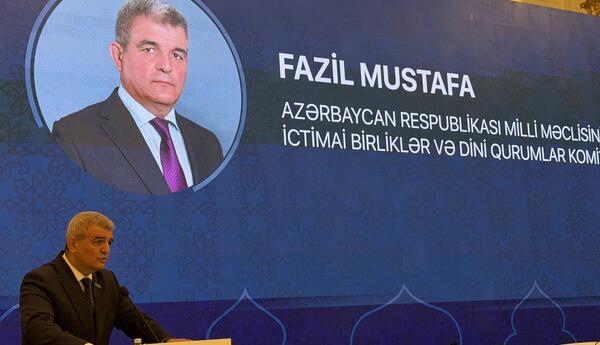 “Azərbaycan Ermənistan ərazisindəki tarixi-dini abidələrin bərpasına hazırdır” <span class="red">-FAZİL MUSTAFA</span>