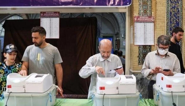 İran parlament və prezident seçkilərini eyni vaxtda keçirə bilər