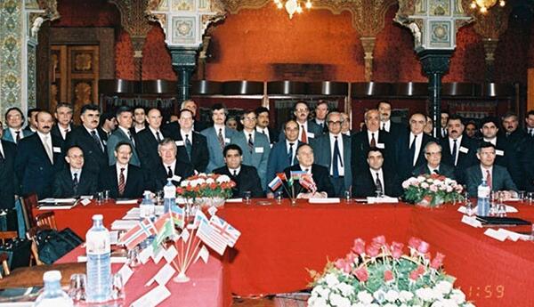 ""Əsrin müqaviləsi" xarici investisiyaların Azərbaycana yolunu açdı" <span class="red">- DEPUTAT DANIŞDI</span>