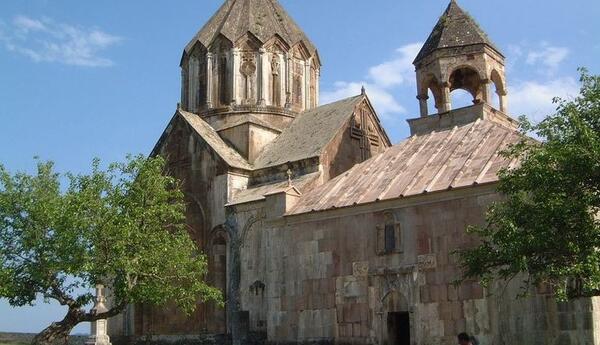 Qafqaz Albaniyası xristian irsinin erməni irsi kimi təqdim edilməsi cəhdləri tənqid edilib <span class="red">- RƏY</span>