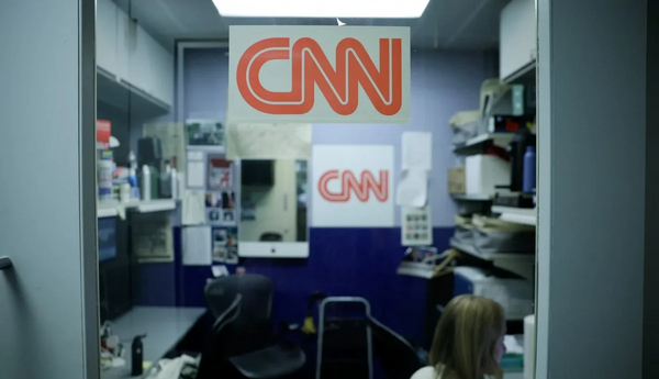 CNN, MS NOW və Politico Tramp administrasiyasını məhkəməyə verib