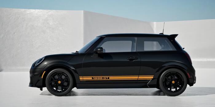 Yeni Mini 1998 GT orijinaldan təxminən üç dəfə güclüdür...