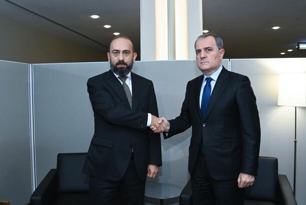 Azərbaycan və Ermənistan XİN başçıları sülh gündəliyini və nəqliyyat əlaqələrinin açılmasını müzakirə ediblər