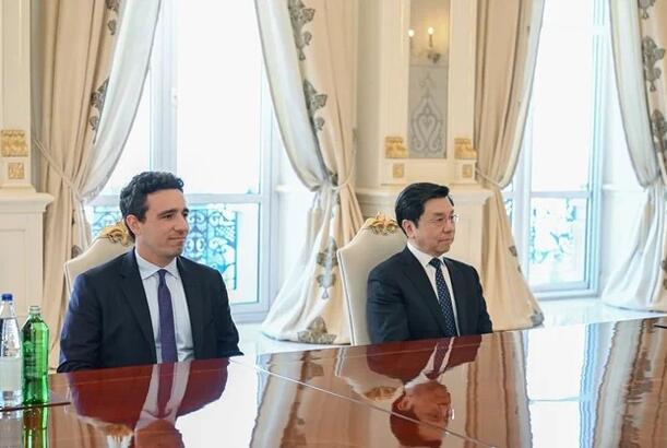 "Xarici investisiyaların cəlbi yeni iqtisadi imkanlar yaradır" - POLİTOLOQ DANIŞDI