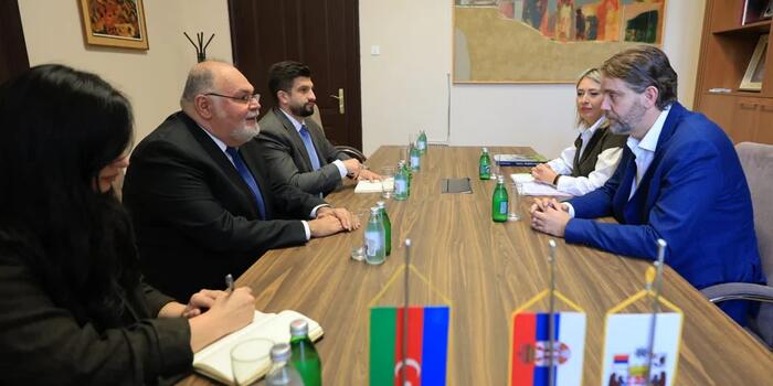 Город в Азербайджане может стать побратимом с сербским Крагуевацом