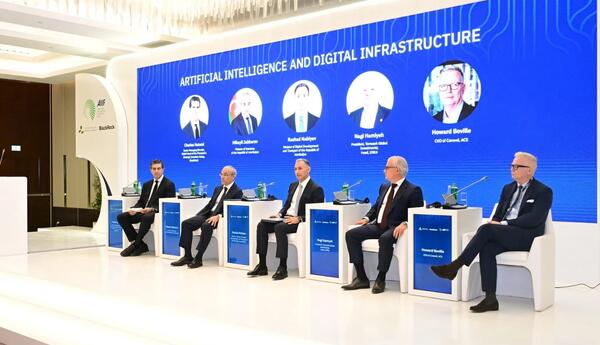 Rəşad Nəbiyev: "Regional rəqəmsal sənaye mərkəzinə çevrilməyi hədəfləyirik"