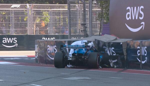 Formula 1": Albon Azərbaycan Qran-prisində baryerə çırpılıb <span class="red">- FORMULA 1</span>