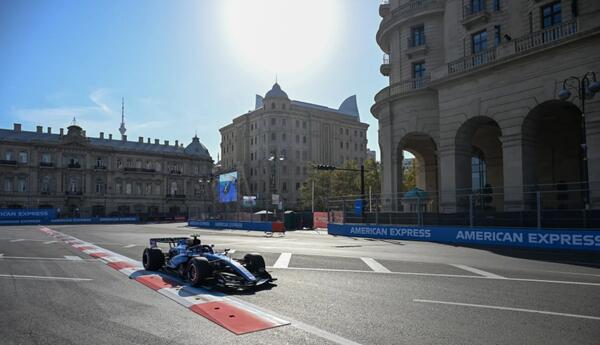 Rassellin Bakıdakı qələbəsi "Formula 1" tarixində ən yaxın finişlərdən biridir