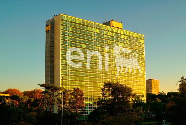 "Eni" və SOCAR Baleine üzrə sövdələşmənin tamamlanmasına dair protokolu mübadilə edib