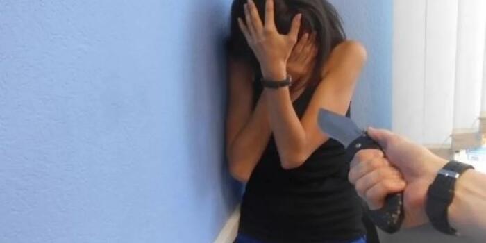 Naxçıvanda kişi arvadını və baldızını BIÇAQLAYIB