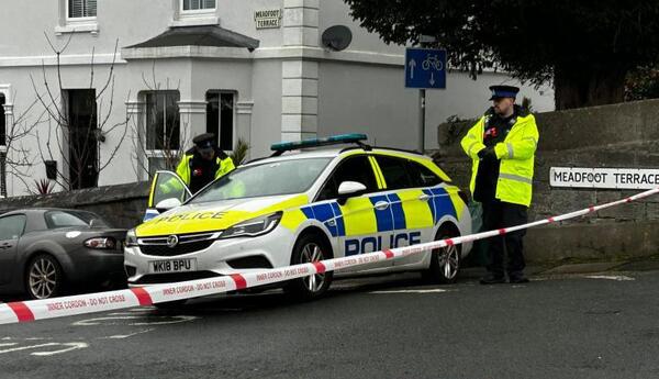 Britaniyada ABŞ hərbi bazası yaxınlığında sakinlər təxliyə edilib