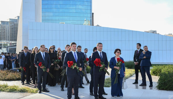 Media və Yayım Şurasının kollektivi Zəfər parkını ziyarət edib