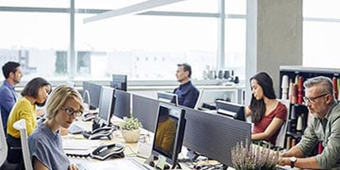 Forbes beş ildə hansı işçilərə ehtiyac olacağını açıqlayır...