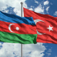 Dağ üzərinə atılan çınqıl daşlar <span class="red"> - ŞƏRH</span>