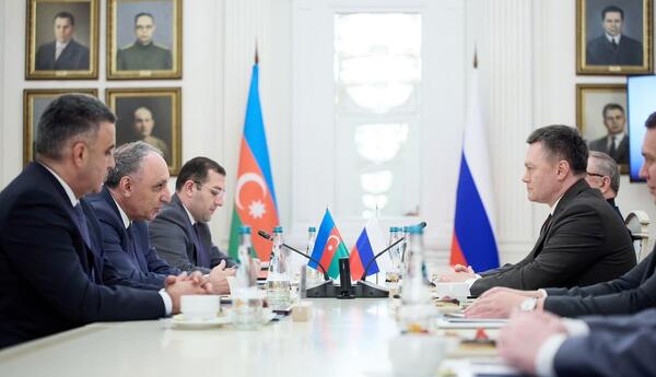 Kamran Əliyev Moskvada Rusiya Ali Məhkəməsinin sədri ilə görüşüb