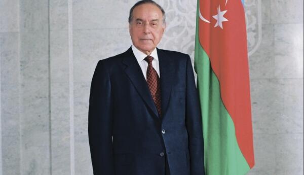 "1993–2003-cü illərdə Azərbaycanda dövlət institutlarının hüquqi bazası formalaşdırıldı" <span class="red">- POLİTOLOQ</span>