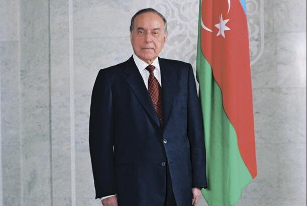 "1993–2003-cü illərdə Azərbaycanda dövlət institutlarının hüquqi bazası formalaşdırıldı" - POLİTOLOQ