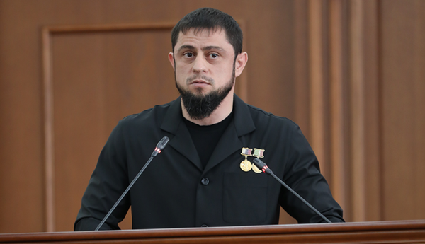 Çeçenistanda yeni parlament sədri seçilib - Kadırovdan PAYLAŞIM