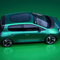Renault elektrik avtomobili şüşəli damı ilə təəccübləndirdi…