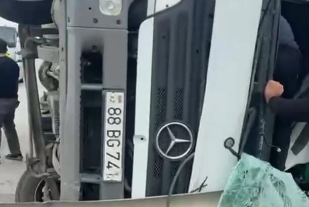 Bakı–Qazax avtomobil yolunda qəza olub, 3 nəfər ölüb