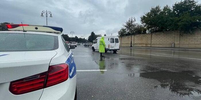 Yağışlı havada piyadalara qarşı bu hərəkəti edən sürücüləri 40 manat cərimə gözləyir
