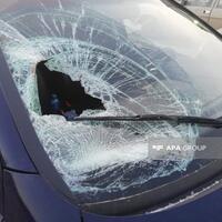 Zaqatalada avtomobili dirəyə çırpılıb, xəsarət alan var