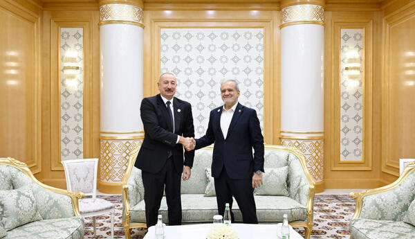 Türkmənbaşı şəhərində Prezident İlham Əliyevin İran Prezidenti ilə görüşü keçirilir <span class="red">- YENİLƏNİR</span>