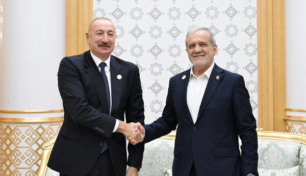 Türkmənbaşı şəhərində Prezident İlham Əliyevin İran Prezidenti ilə görüşü olub <span class="red">-YENİLƏNİB </span>
