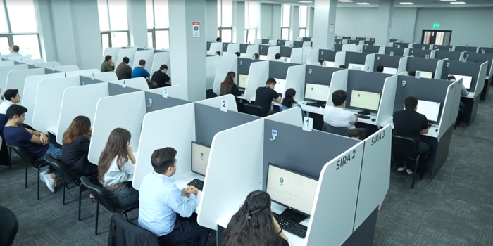 Prokurorluq orqanlarına qulluğa qəbulla bağlı elan edilmiş müsabiqənin test imtahanı keçirilib