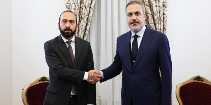 Ararat Mirzoyan Hakan Fidanla telefon danışığı aparıb