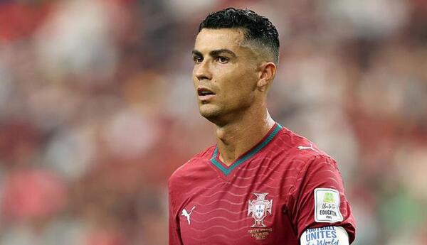 Ronaldo millidən uzaqlaşdırılıb