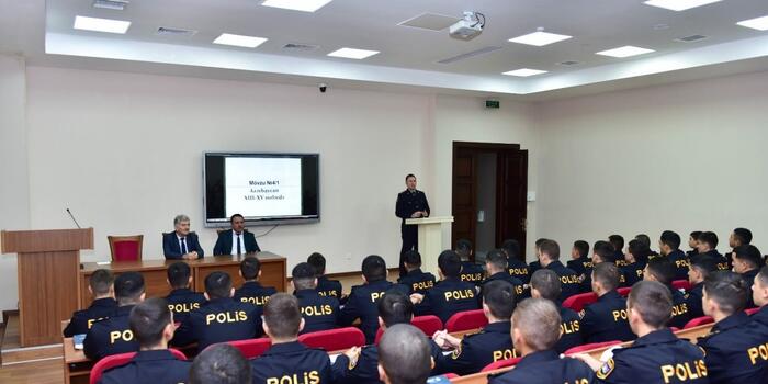 Akademiyada təcrübəli mütəxəssislərin iştirakı ilə dərslər keçirilir