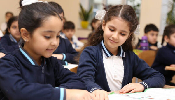 "Təhsil ocaqlarına vahid forma ilə getmək vacibdir" <span class="red">- HACI İSMAYILOV</span>