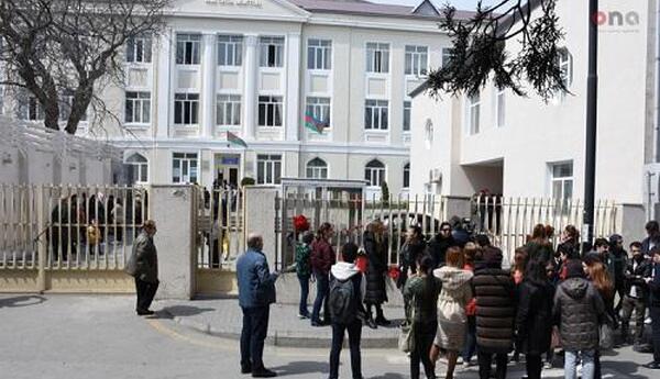 Hövsanda məktəbə HÜCUM: mühafizəçi xəstəxanaya yerləşdirilib