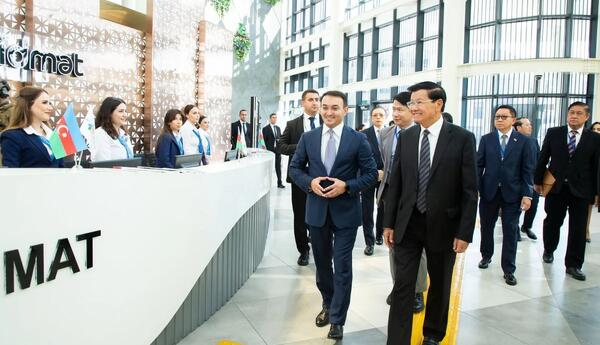 Laos Prezidenti "ASAN xidmət" mərkəzinin fəaliyyəti ilə tanış olub