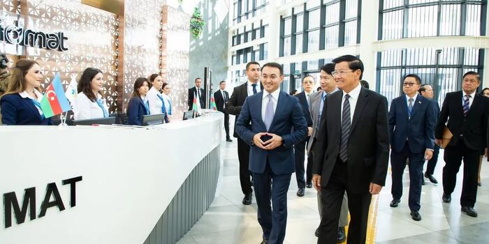 Laos Prezidenti "ASAN xidmət" mərkəzinin fəaliyyəti ilə tanış olub