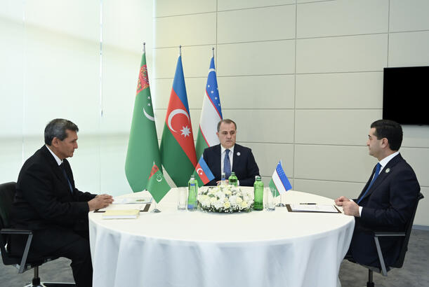 Azərbaycan, Özbəkistan və Türkmənistan XİN başçıları üçtərəfli əməkdaşlığı müzakirə ediblər