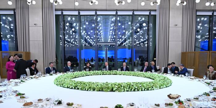 Prezident İlham Əliyevin adından AQEM-in 7-ci Zirvə Görüşünün iştirakçılarının şərəfinə şam yeməyi verilib