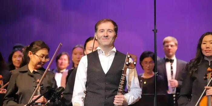 “Tarın Paqaninisi” Yakutiyada Azərbaycan musiqisinin sehrini yaşatdı