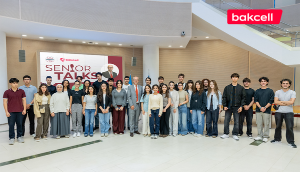 “Bakcell”in baş icraçı direktoru ADA Universitetinin tələbələri ilə görüşüb