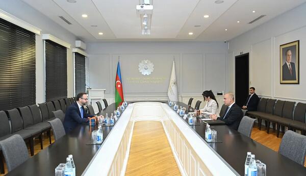 Emin Əmrullayev saksoniyalı həmkarı ilə görüşüb