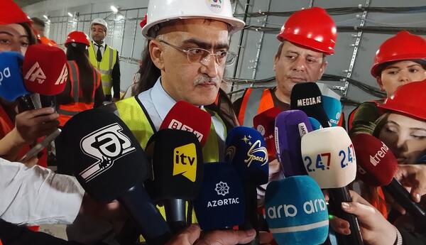 "Həzi Aslanov–Əhmədli stansiyaları arasında məkik hərəkət ləğv ediləcək" <span class="red">- BƏXTİYAR MƏMMƏDOV </span>
