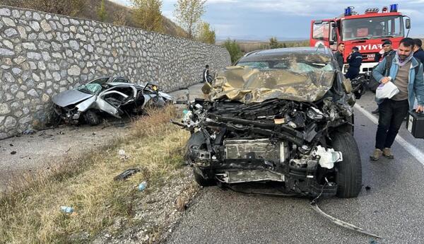 Türkiyədə dəhşətli yol qəzası- ölən və yaralananlar var