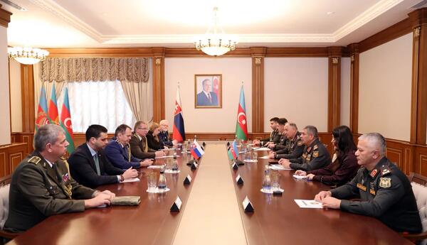 Azərbaycan və Slovakiya arasında hərbi sahədə əlaqələrin genişləndirilməsi müzakirə edilib