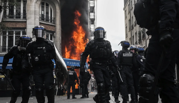Fransadakı iğtişaşlarda 1193 polis xəsarət alıb- AÇIQLAMA