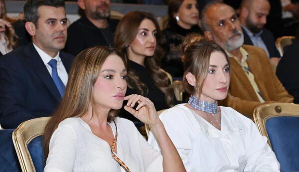 Mehriban Əliyeva "Qağayı" tamaşasının təqdimatında iştirak edib