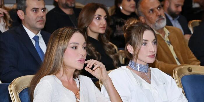Mehriban Əliyeva "Qağayı" tamaşasının təqdimatında iştirak edib