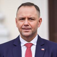 Polish president heads to Constitutional Court amid protest outside