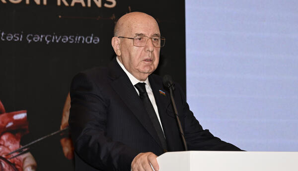 Əhliman Əmiraslanov: "Orqan transplantasiyası gözləyən xəstələrin sayı kifayət qədər çoxdur"